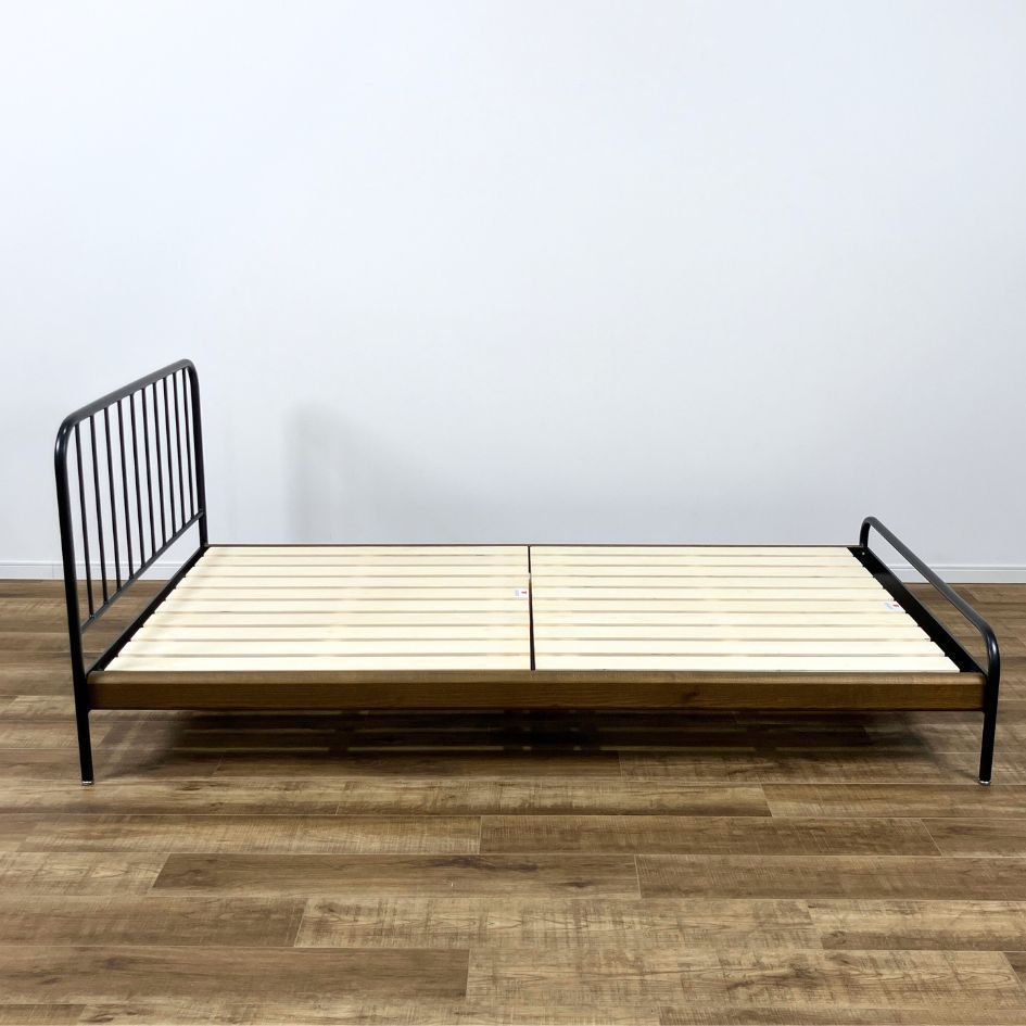 STANDARD FURNITURE