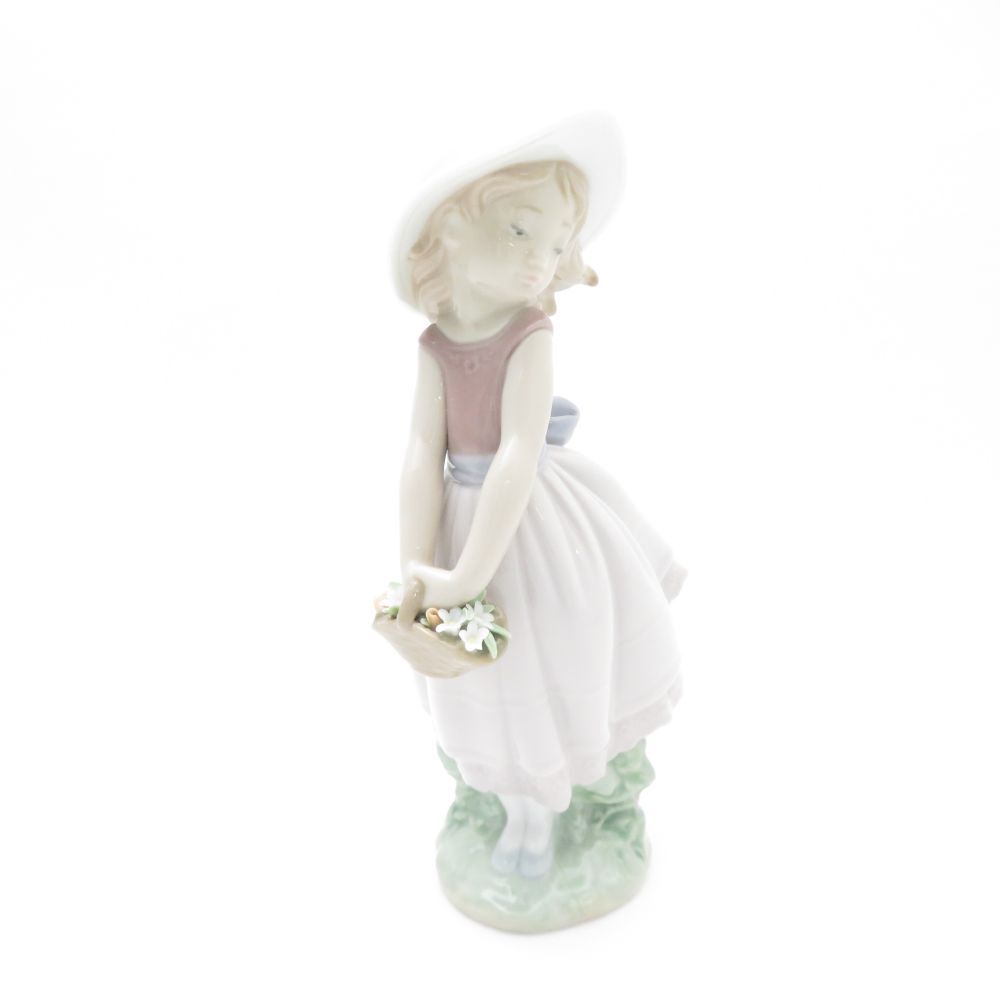美品 LLADRO リヤドロ Utopia 8246 「花の小径」 フィギュリン 1