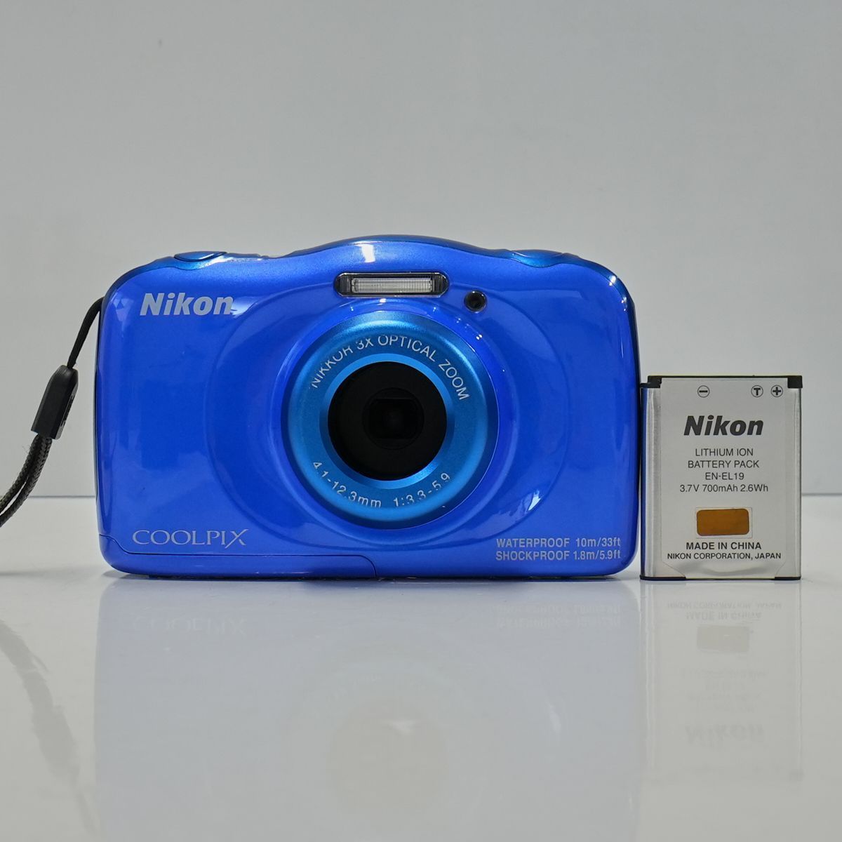 Nikon COOLPIX W150 USED超美品 デジタルカメラ 本体+バッテリー 防水