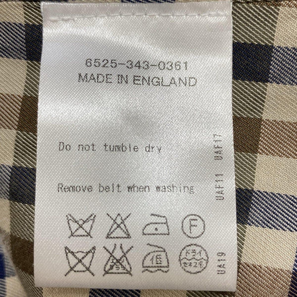 Aquascutum アクアスキュータム