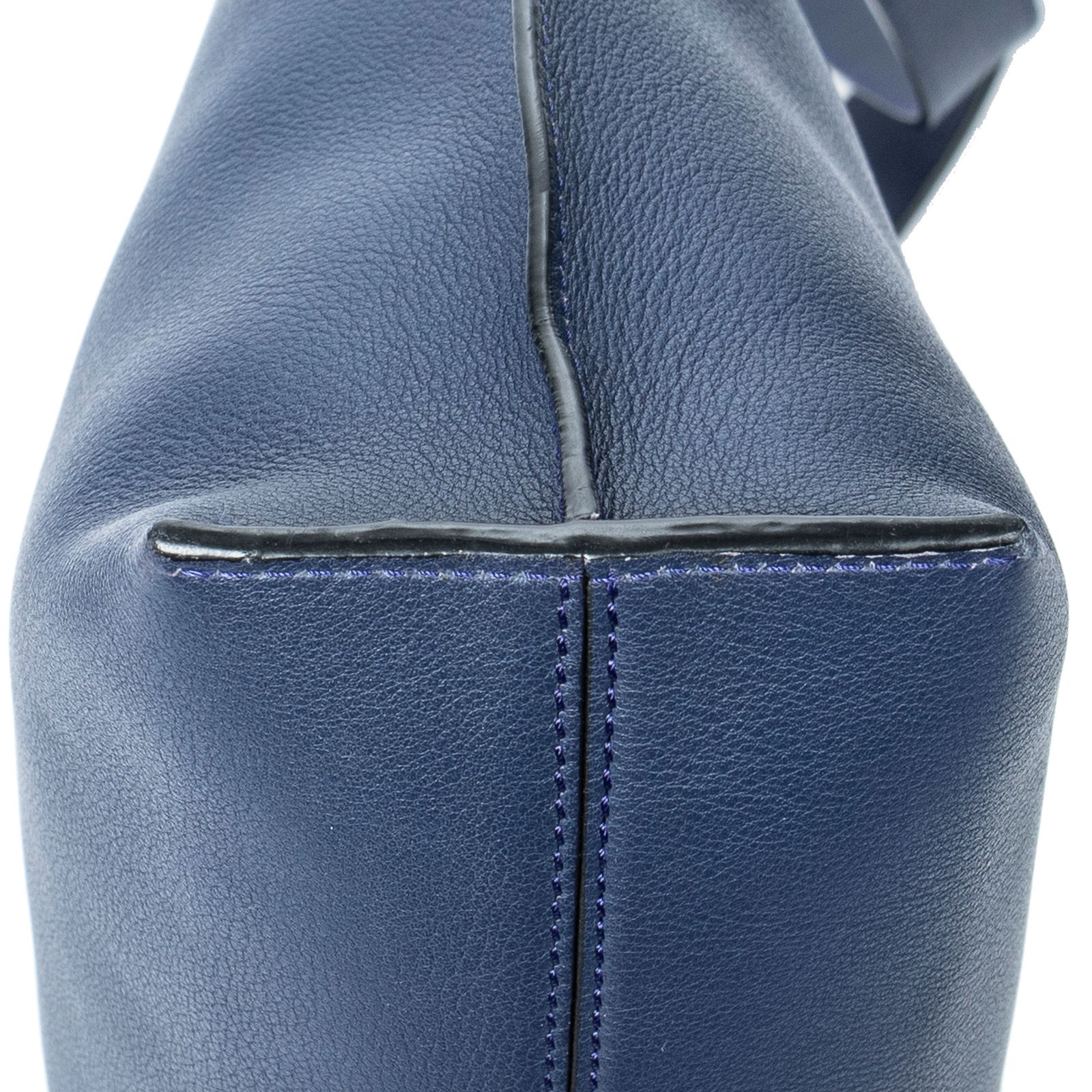 LOEWE ロエベウェブメディアメッセンジャーネイビーカーフスキンレザーA