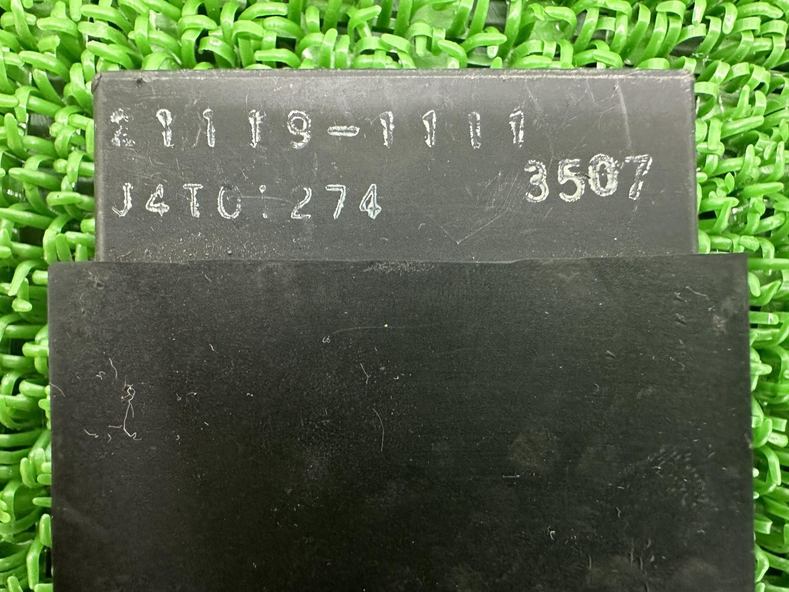 専用出品　まとめ売り GPZ900R イグナイター カワサキ 純正 中古 バイク 部品 ZX900A 3507 逆