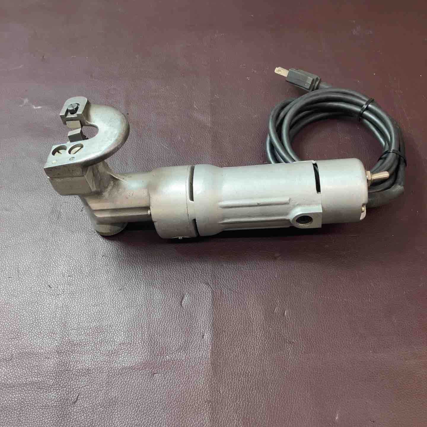 品 日立 Hitachi 1.6mm ハンドシャー 100V 板金 切断機 東大和店