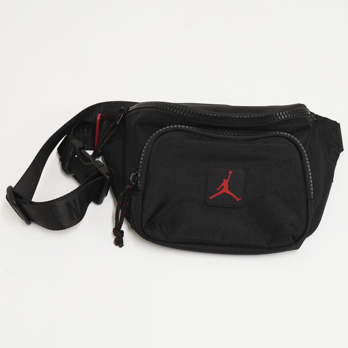 NIKE JORDAN ナイキ ジョーダン USED超美品 クロスボディバッグ ロゴ