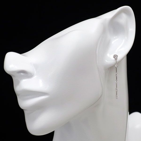 DTC K18WG ダイヤモンド ピアス 0.55ct LINE - メルカリ DTC K18WG ダイヤモンド ピアス 0.55ct LINE - メルカリ