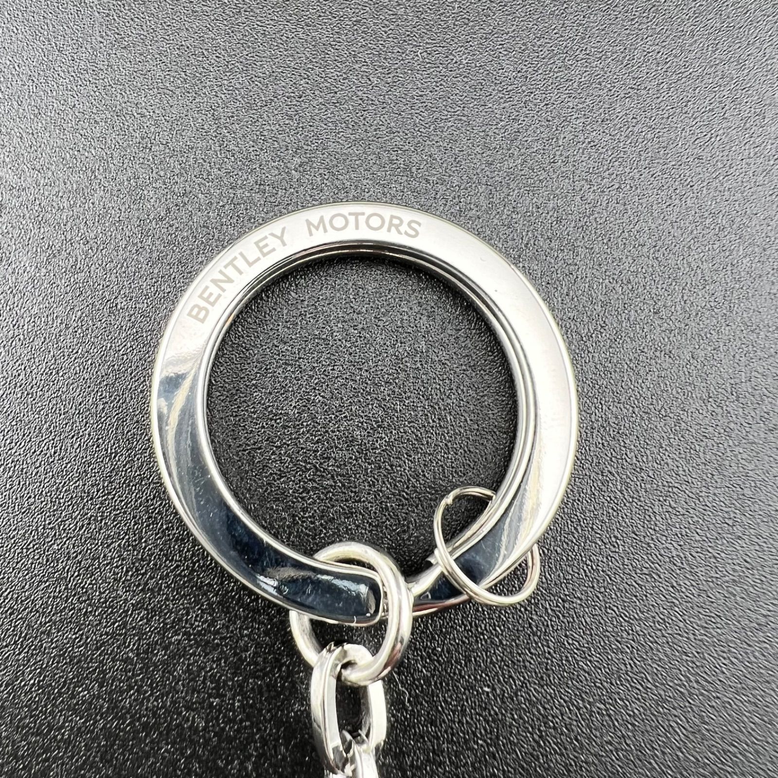 新品未使用★ベントレー キーホルダー Bentley キーリング BENTLEY - ベントレー キーホルダーの通販 by YUNARI's shop