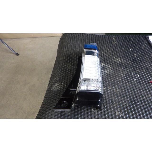 Ｎ－ＢＯＸ DBA-JF2 右テールランプ