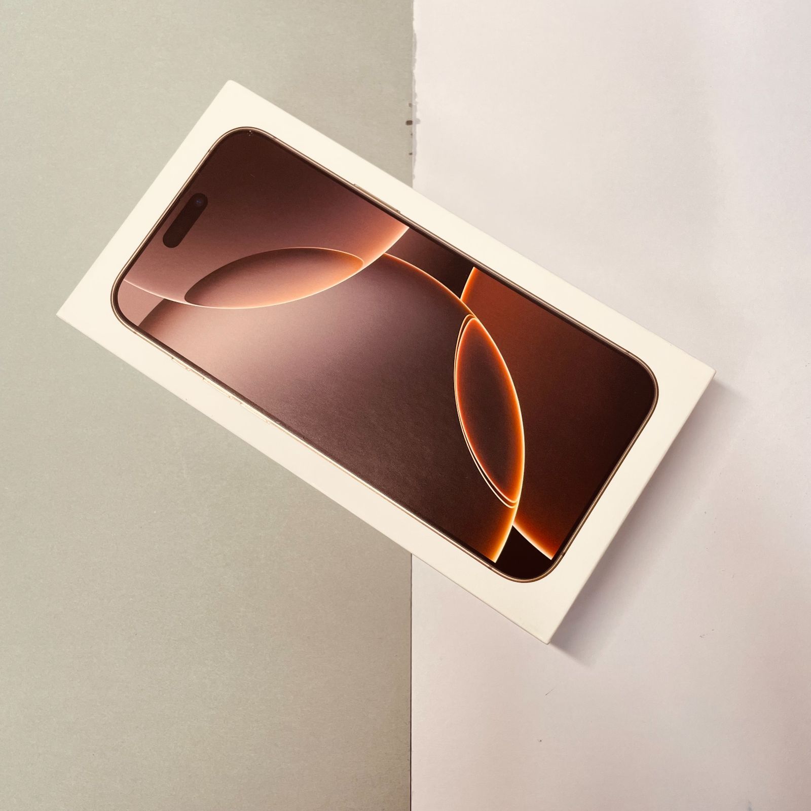 iPhone 16 Pro Max 256GB 海外SIMフリー シャッター音無し可能 - メルカリ