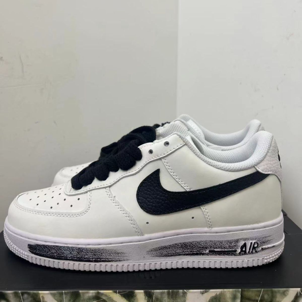 新品未使用ナイキ  PEACEMINUSONE × Nike Air Force 1 Low 