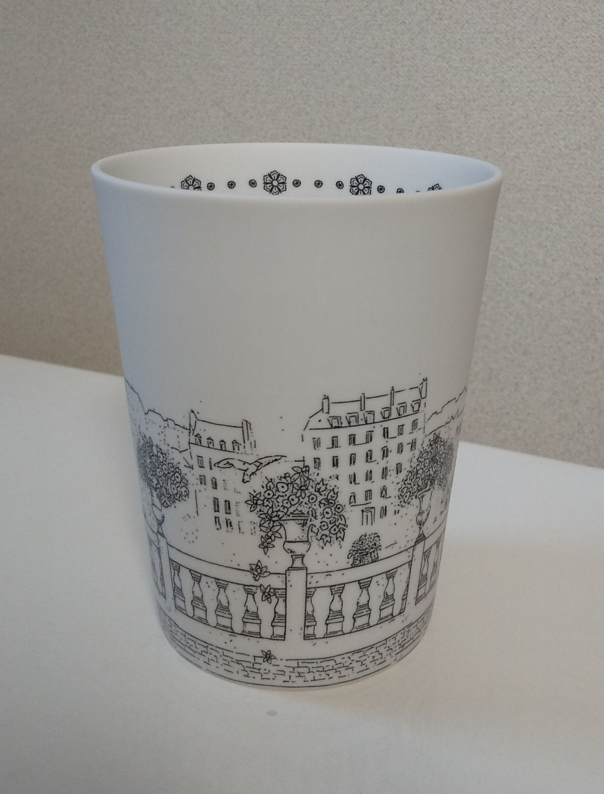 DIPTYQUE キャンドルホルダー パリ Paris　限定品 新品 DIPTYQUE キャンドルホルダー パリ Paris 限定品 新品 - メルカリ