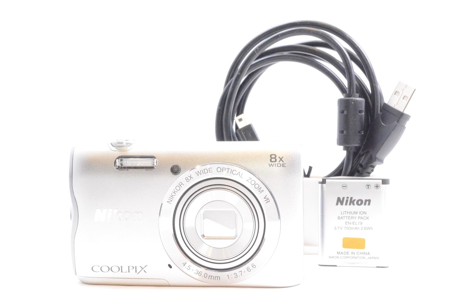 C品 Nikon ニコン COOLPIX A300 シルバー 光学8倍ズーム 2005万画素