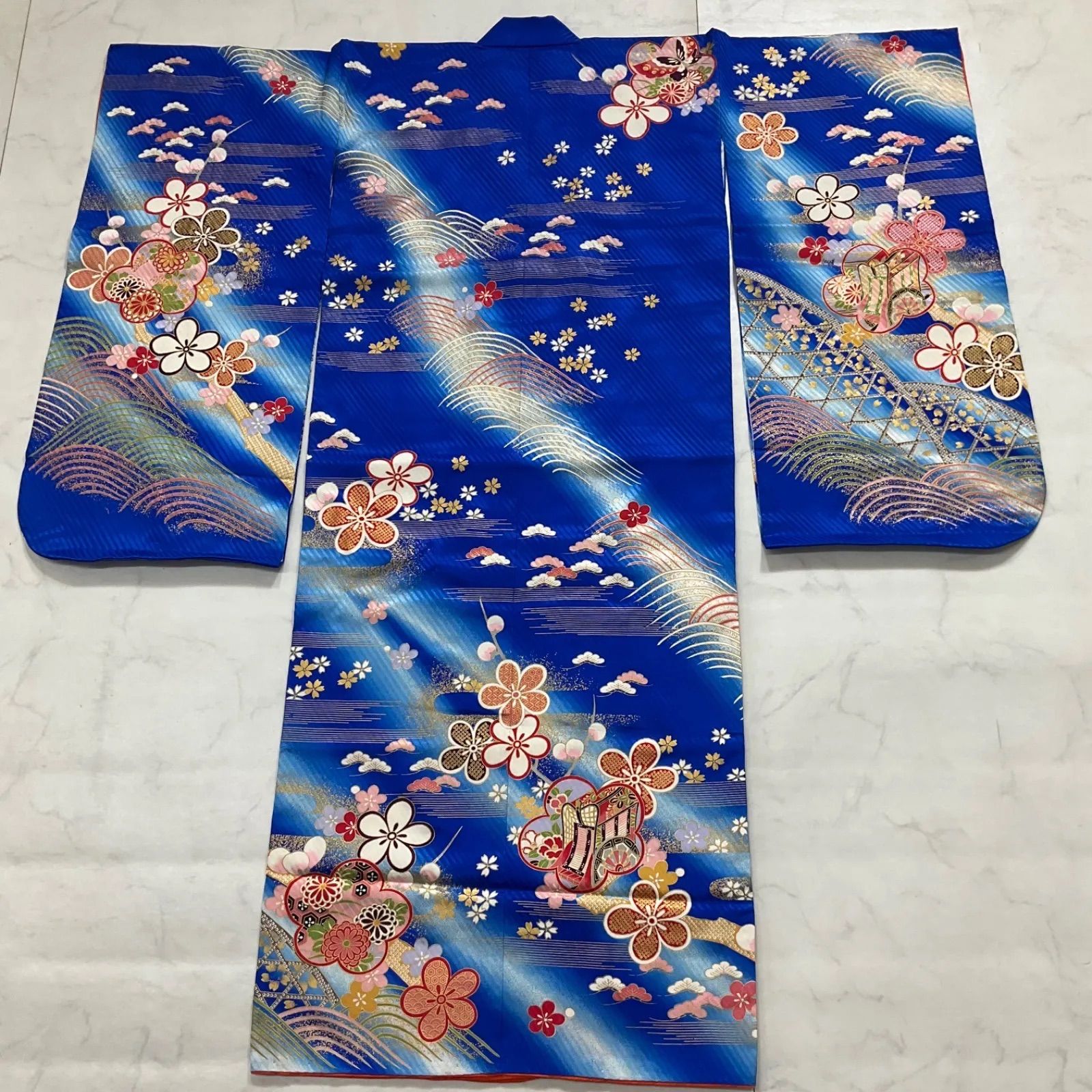 kimono one 5〜7歳くらい用 女の子着物 正絹 子供着物 七五三 袷 重ね襟 裄58㎝肩丈127.5㎝ 七五三お詣り女の子着物こどものひお正月卒業式十三詣り G299