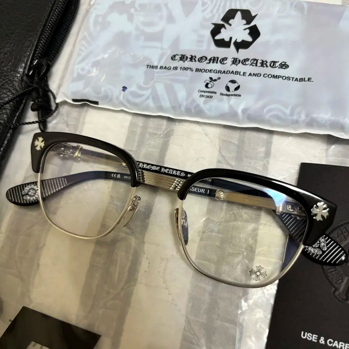 CHROME HEARTS ボネンノイシューア1 ブラック|シルバー