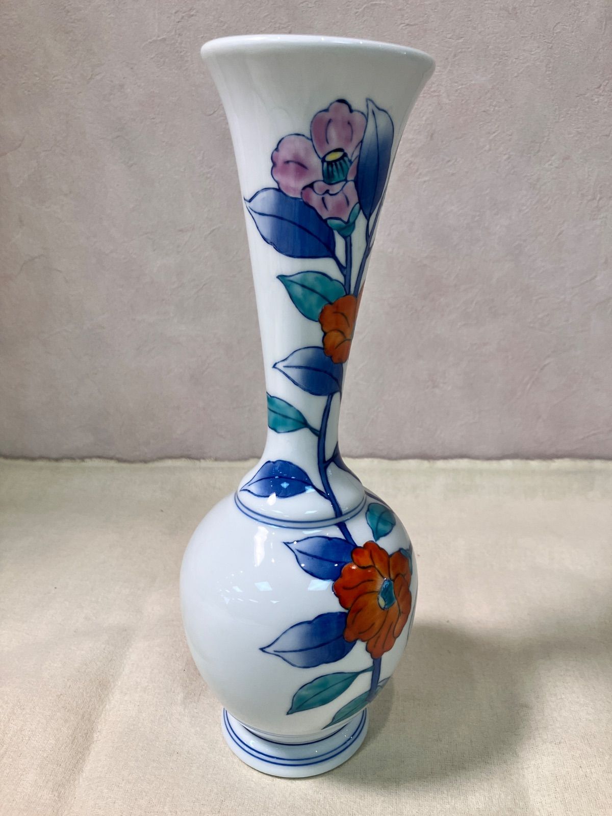 美品 有田焼 西峰 花瓶 花器 フラワーベース 梅柄 有田焼 琴峰 花瓶