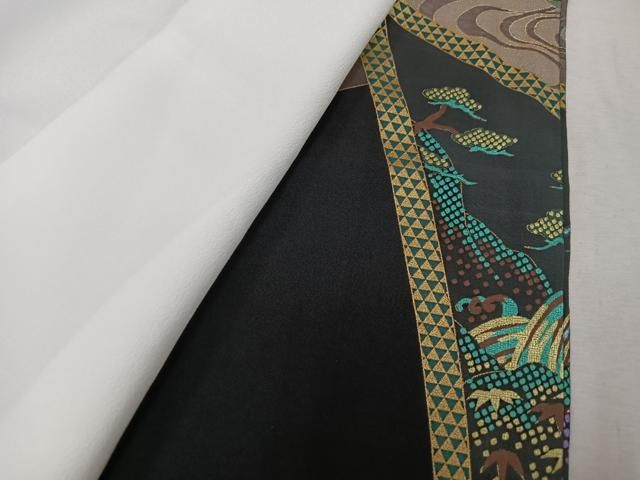 【梅】正絹　黒留袖　五つ紋　美品　縮緬　手刺繍　上質　雅　色紙重ね　作家物 平和屋着物□豪華黒留袖 駒刺繍 孔雀枝梅文 暈し染め 金彩 正絹