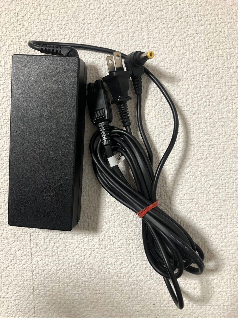 中古 純正品 富士通 FUJITSUの ACアダプター19V 4.22A - PCケーブル