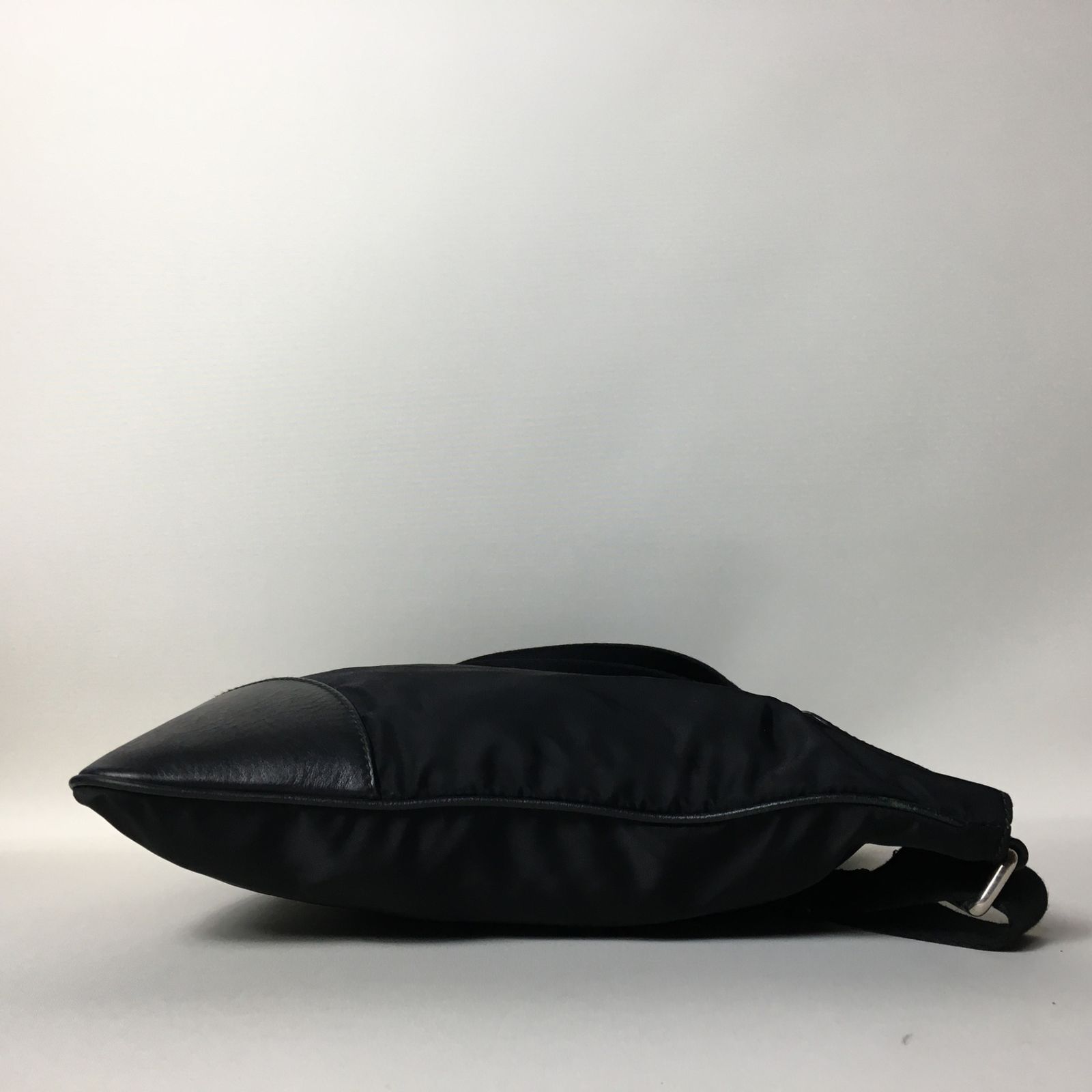 2506-337｜美品｜ドルガバ ショルダーバッグ ブラック 2506-337｜美品｜ドルガバ ショルダーバッグ ブラック - メルカリ