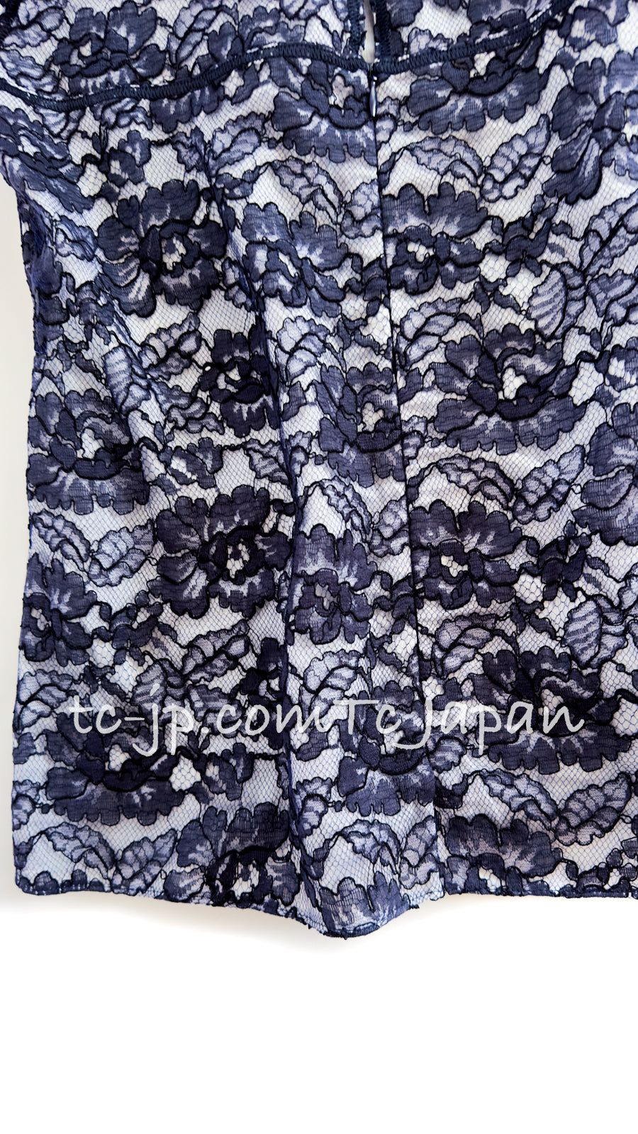 シャネル トップス CHANEL ネイビー ホワイト カメリア 春夏 サマー 総レース ブラウス さらりコットン 新品同様 38 カール 美人見え シャネル トップス CHANEL ネイビー ホワイト カメリア 春夏