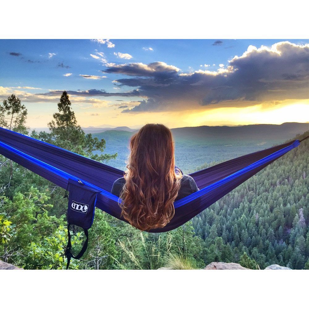 ☆極上優雅 キャンプ用品 有名ブランド eno Eagle Nest Outfitters SingleNest Hammock イーノ  シングルネスト ハンモック パウダー/ロイヤル ツーリング アウトドア ソロキャン - メルカリ