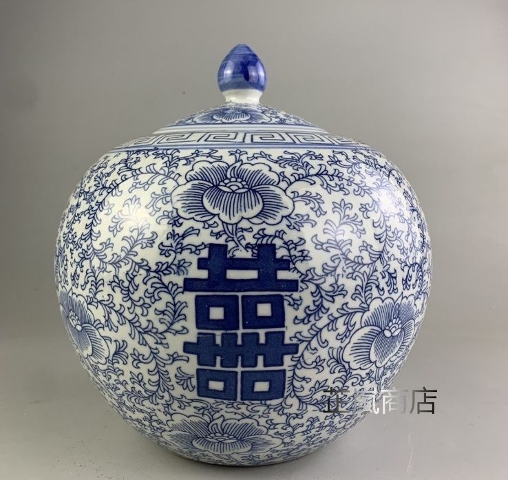 2024-25 秋冬新作  青花 喜字丸缶お 置物 現代工芸品美術品 装飾品 陶磁器 茶の缶 工芸品