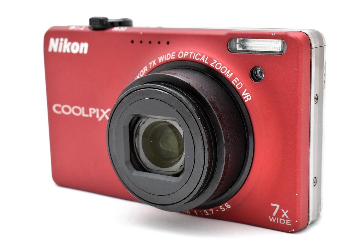 Nikon coolpix s6000 レッド デジタルカメラ充電器付き、箱付き Nikon