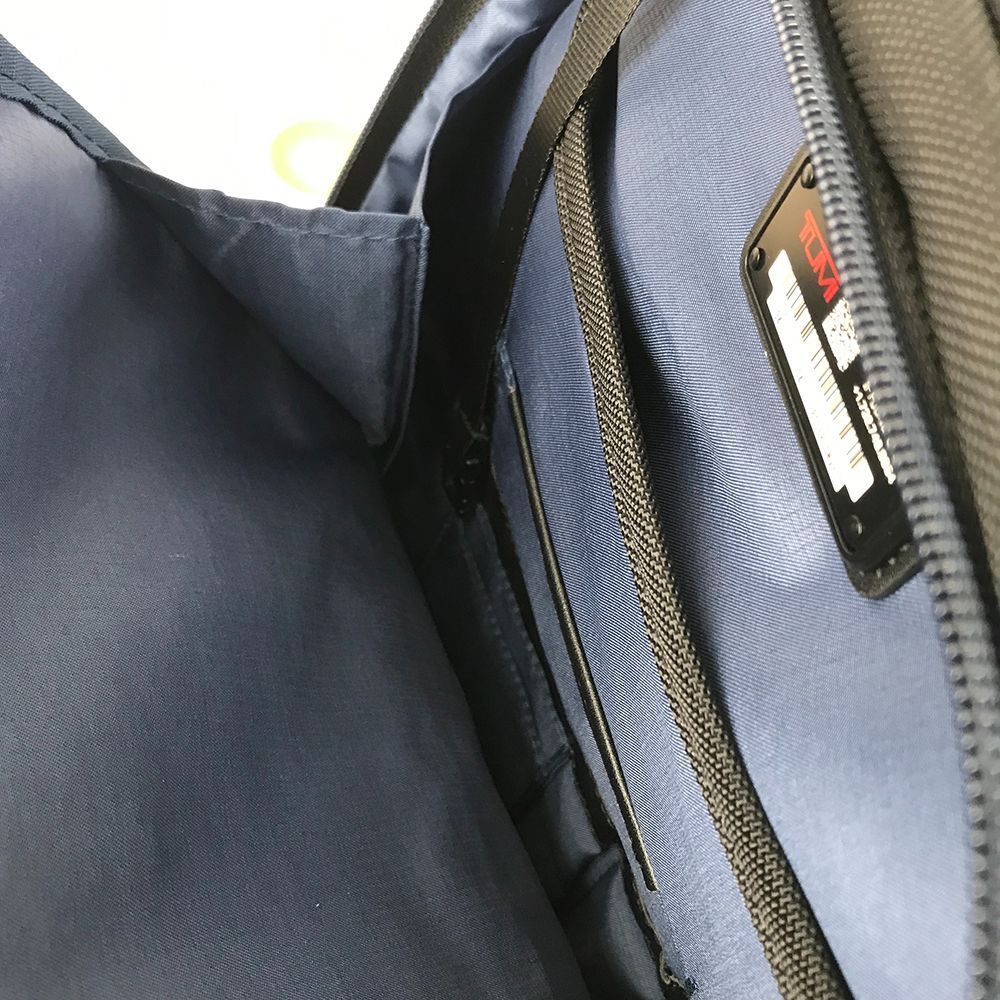 値下！！TUMI Slim バック ランドセル 青パッチ - メルカリ