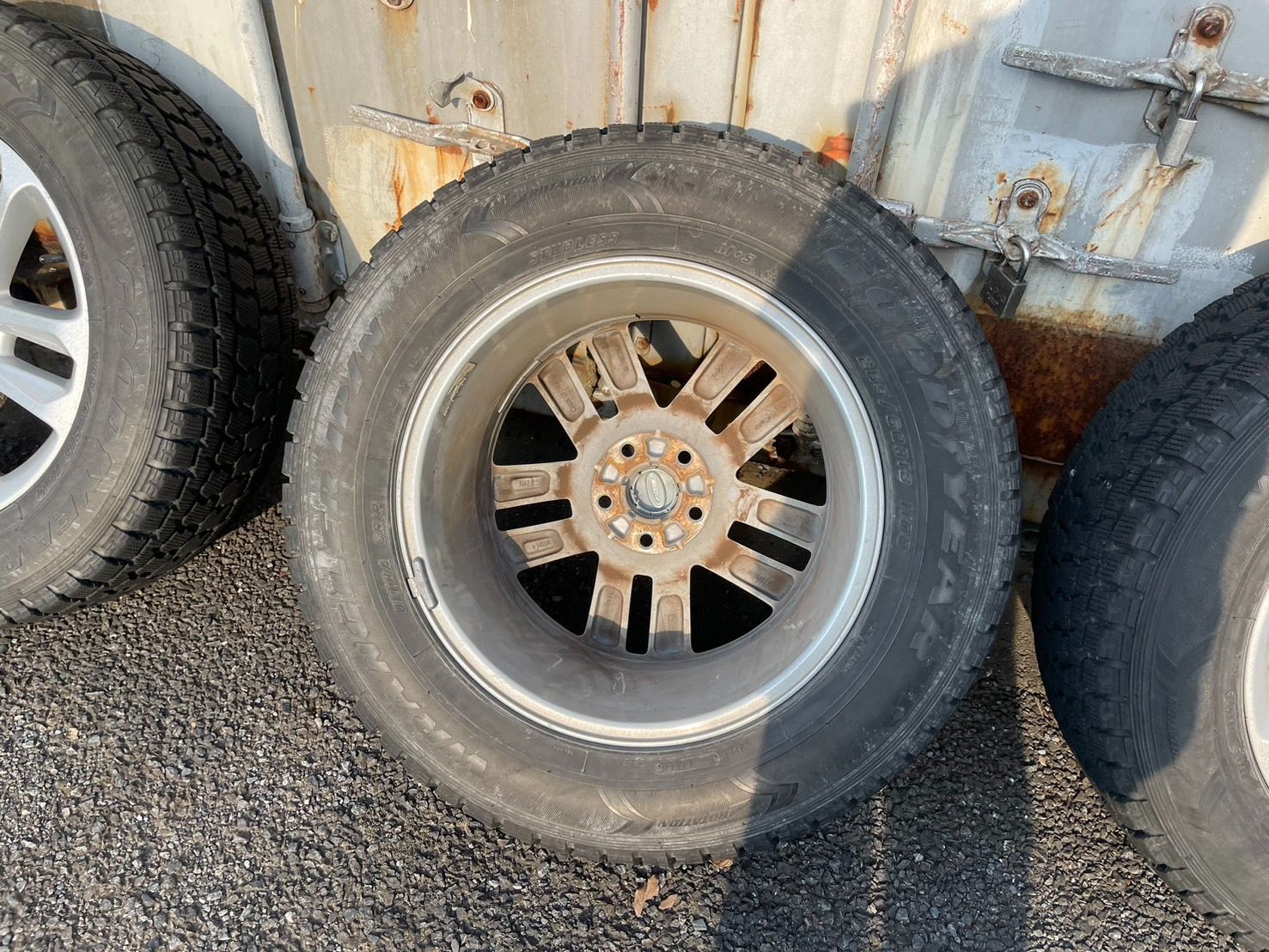 Ford エクスプローラー純正ホイール 18インチ 5代目フォード