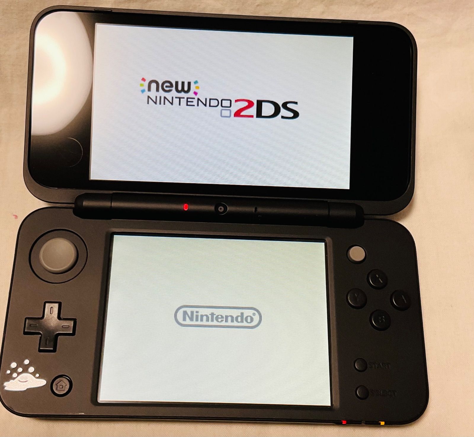 Newニンテンドー2DS LL ドラゴンクエスト はぐれメタルエディション 