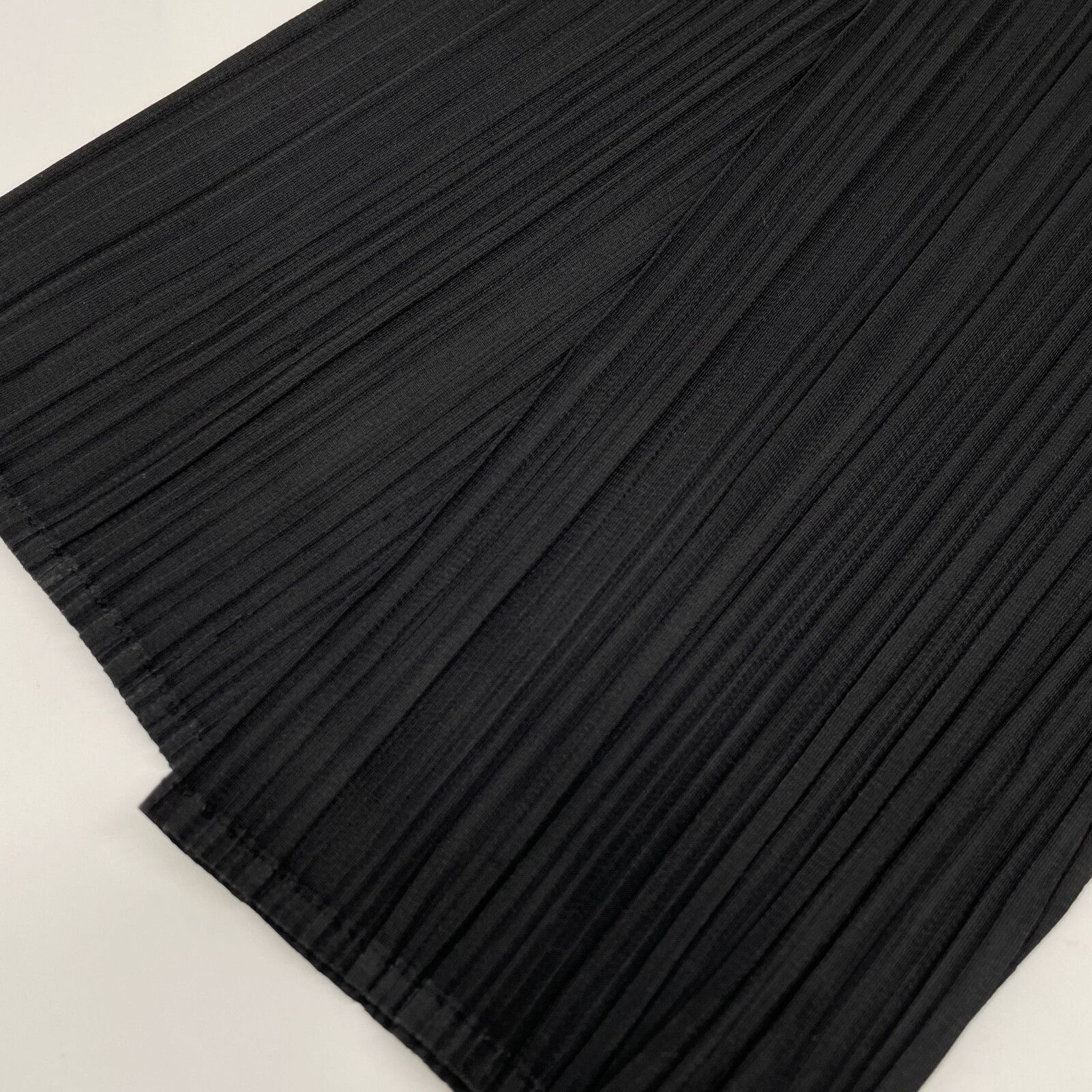 MIYAKE イッセイミヤケ