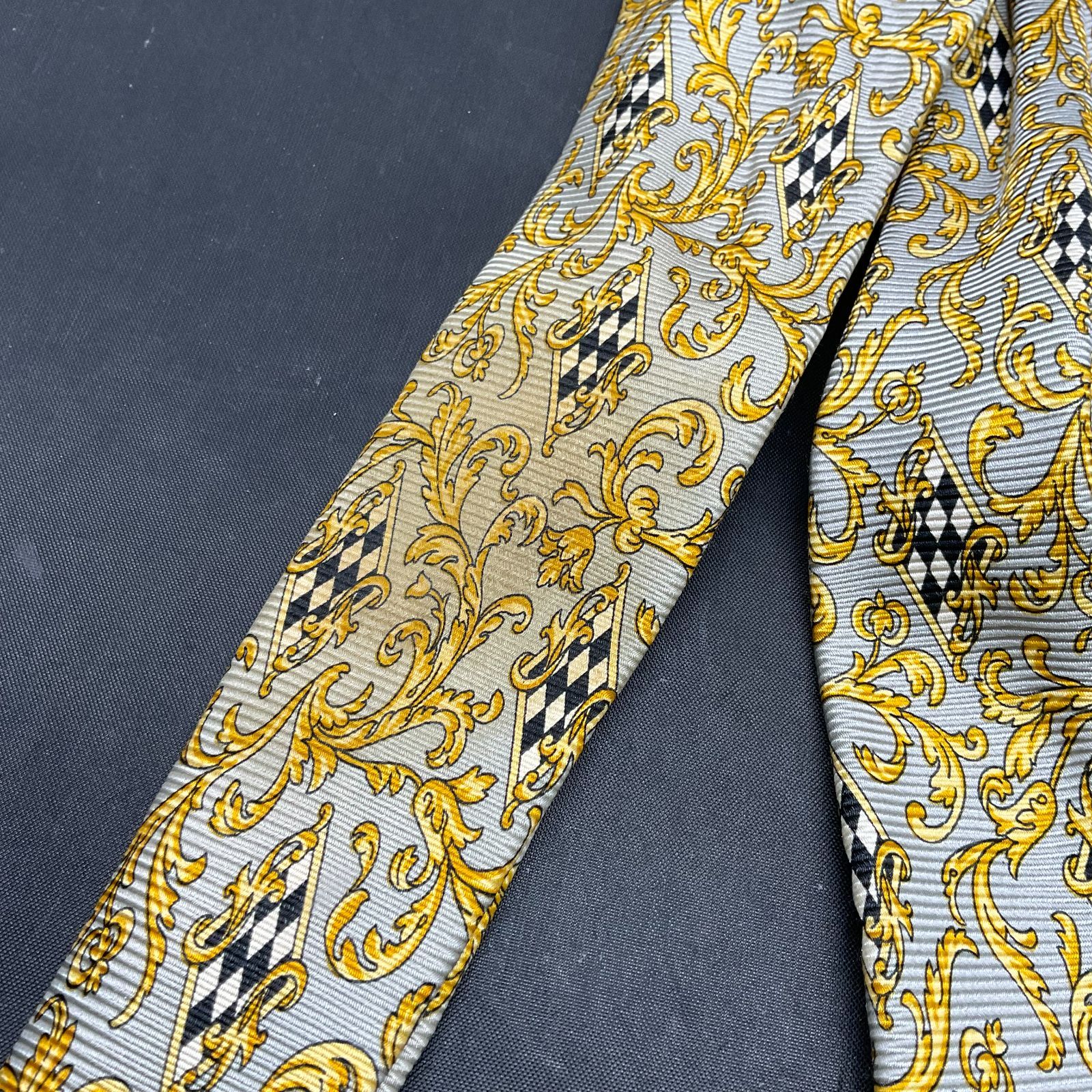 ヴェルサーチ　ネクタイ 1990年 90's VERSACE ヴェルサーチ イタリア製 シルク ネクタイ