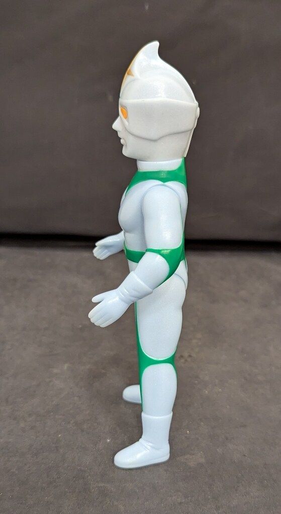 円谷コミュニケーションズ 復刻ブルマァクミラーマン ミラーマン 面替 薄水色成型 210 mm