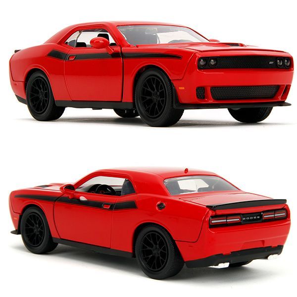ミニカー 1:24 2015 Dodge Challenger w/GLENN Walking Dead Glenn w/ 2015 Dodge Challenger 1:24 Vehicle Set