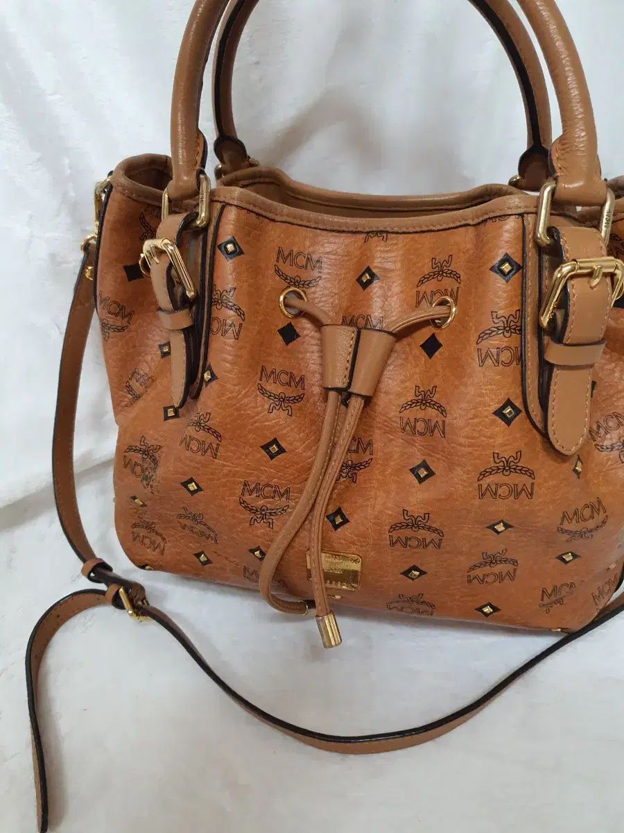 mcm ヴィセトス ショルダーバッグ