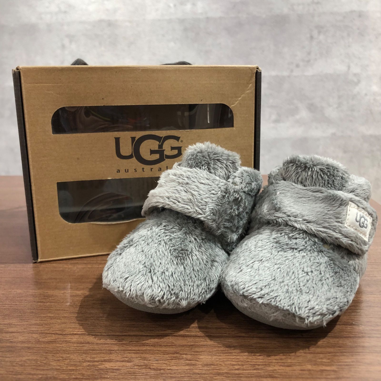 アグ UGG ベビーシューズ ファーストシューズ - ブーツ・ブーティ