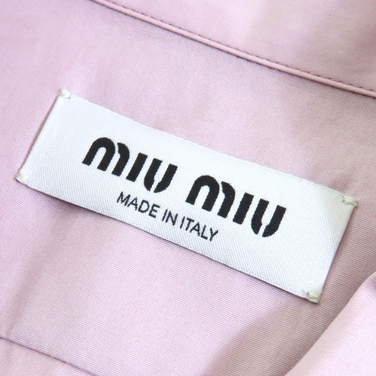 極美品△MIUMIU ミュウミュウ 2024年製 MK1888 ポプリン コットン100％ ロゴ刺繍 長袖シャツ OPALE 36 イタリア製 正規品 定価170500円 極美品△MIUMIU ミュウミュウ 2024年製 MK1888 ポプリン コットン100