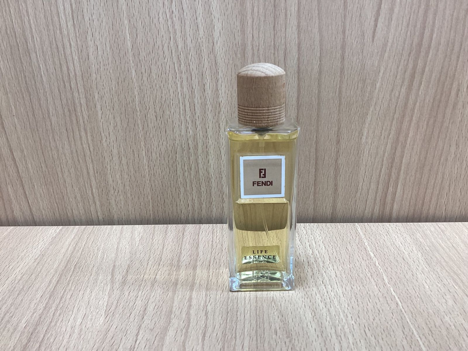 ■フェンディ　ライフエッセンス　オードトワレ　50ml FENDI - フェンディ 香水 ライフエッセンスの通販 by hana