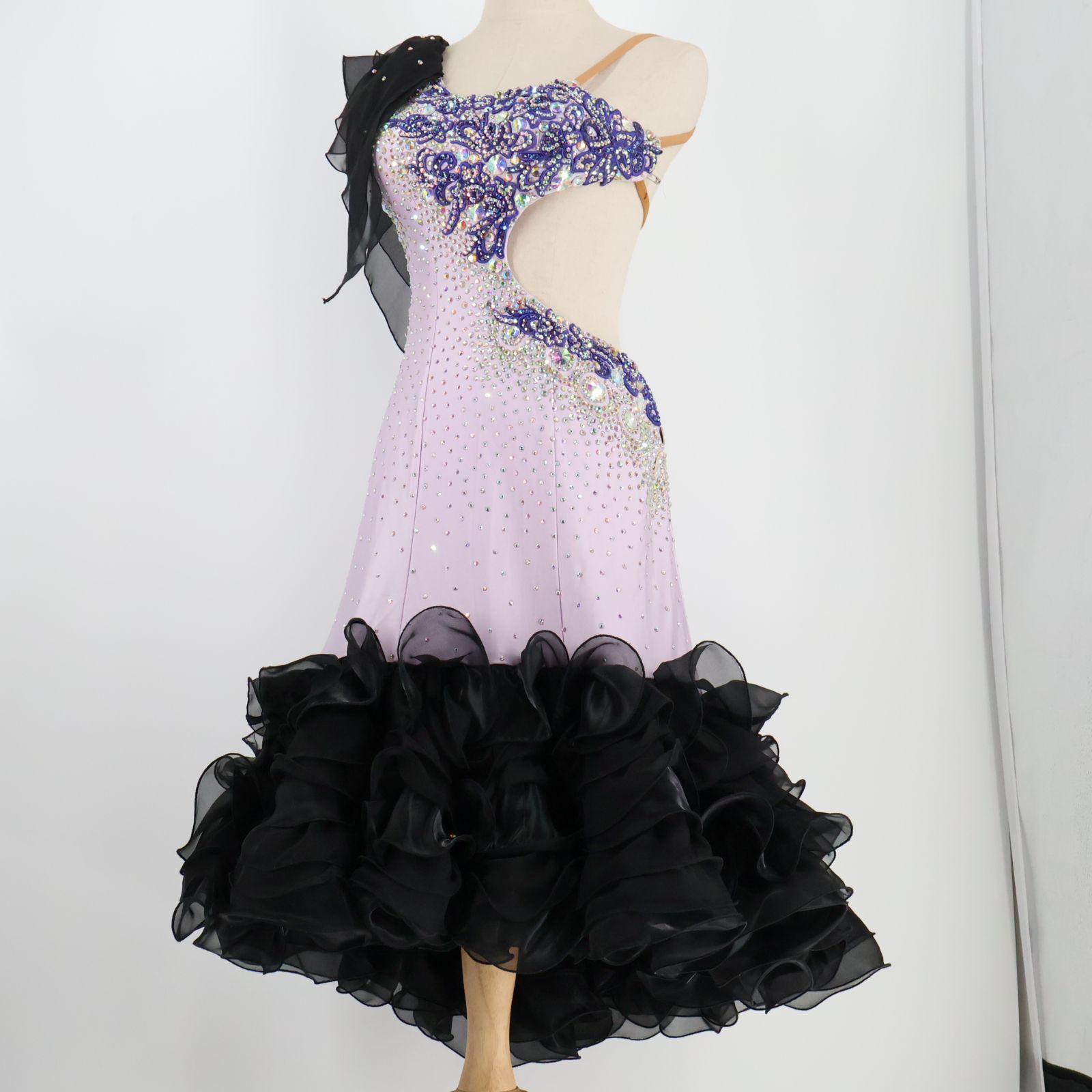 【美品 社交ダンス衣装】ワンピース ドレス 紫 ラベンダー 花柄 黒 ブラック 美品 社交ダンス衣装】パープル ラテン ドレス ワンピース 藤色