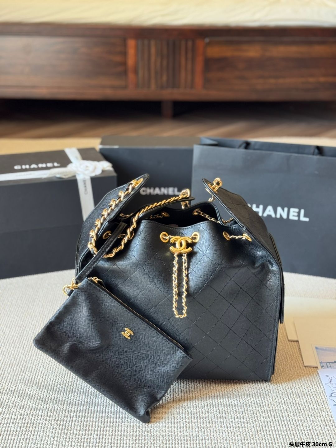 【サイズ感が丁度いい♪】 CHANEL 25ss ラージ ホーボーバッグ 今日特価】Chanel 25S Large Grained Calfskin Hobo(シャネル