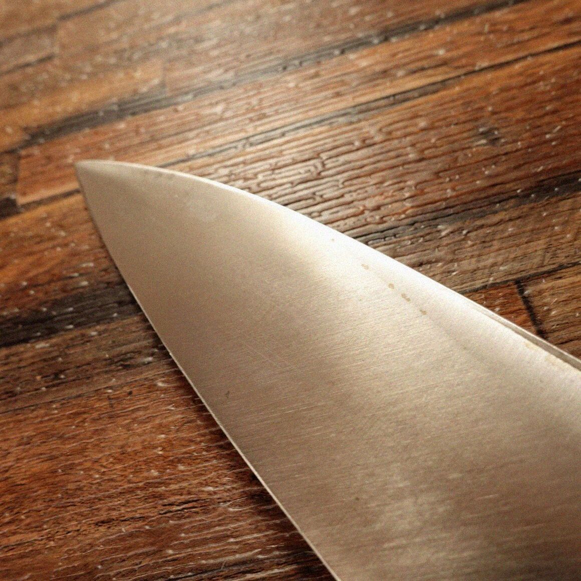速い船積できます! 堺刀司 出刃包丁 研ぎ済 白水牛柄 岩国作 ハガネ 片刃 使用感少 170mm 100%品質保証!