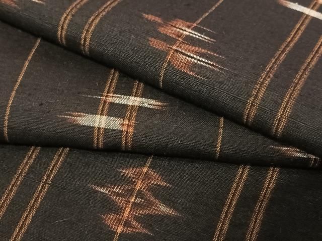 平和屋本店□極上 青山みとも お召 単衣 絣柄 黒地 逸品 DZAB0135kh5