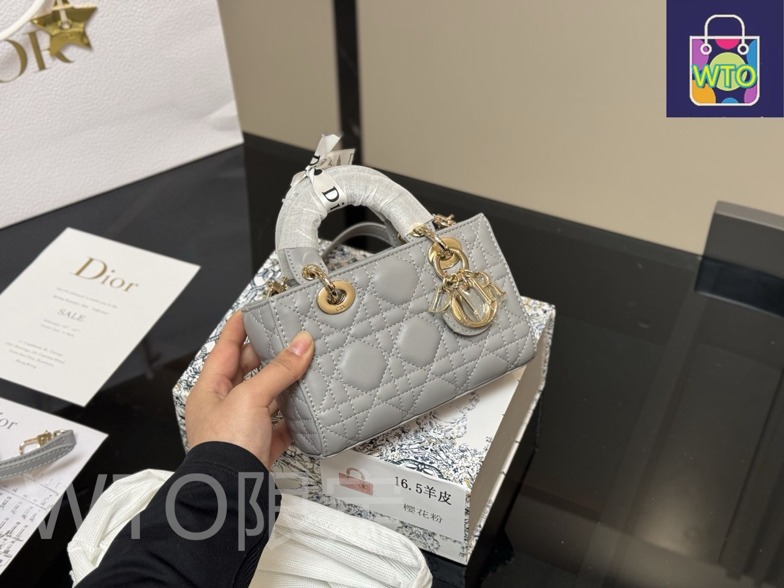 今日特価】Dior Lady Lambskin Horizontal Lady Dior Bag