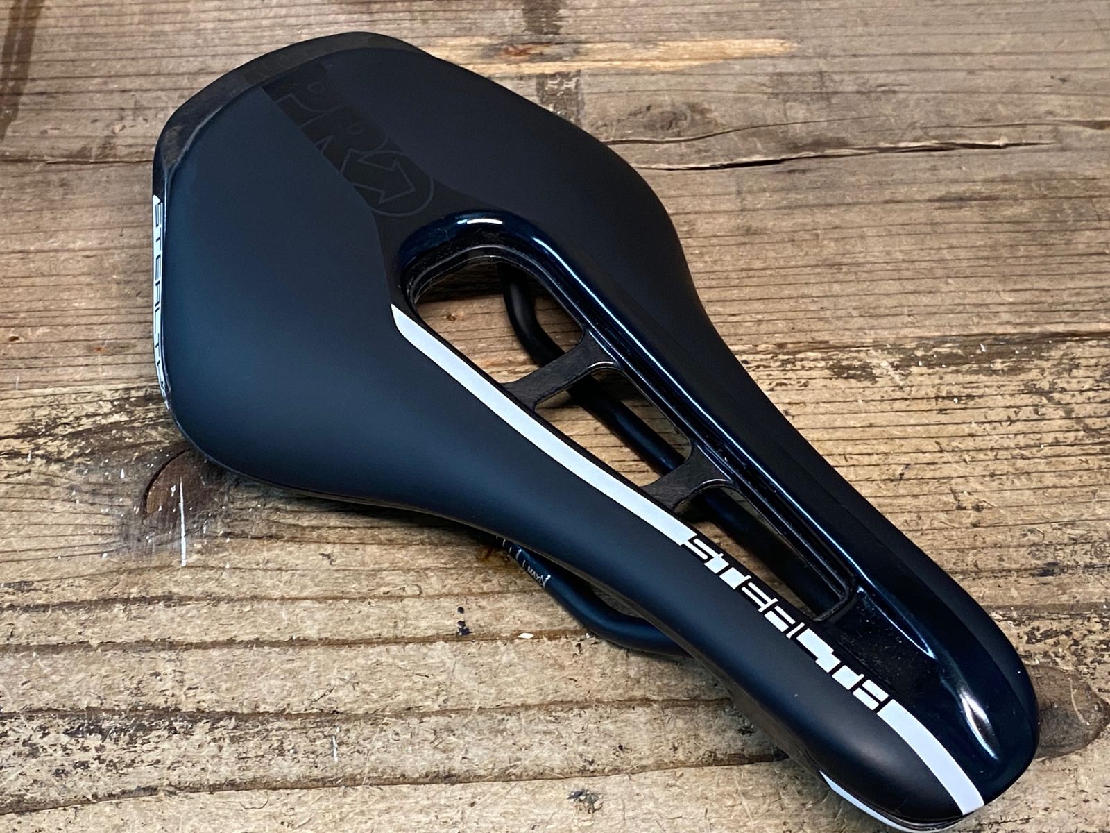 JJ790 シマノ SHIMANO プロ PRO STEALTH サドル 142mm ステンレスレール