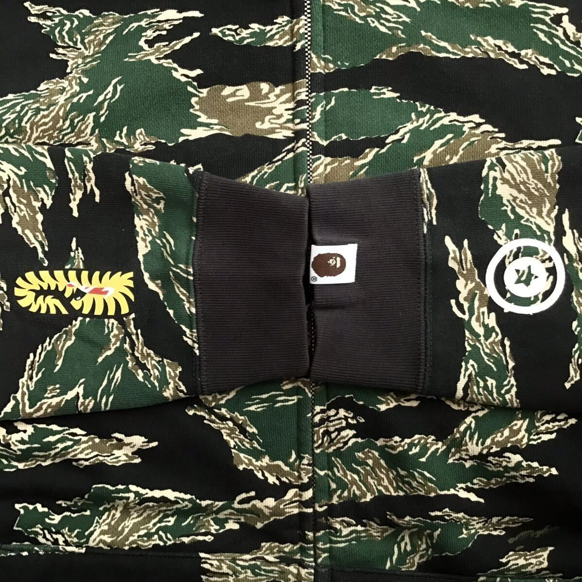 タイガー パーカー Mサイズ Tiger camo Tiger full zip hoodie a
