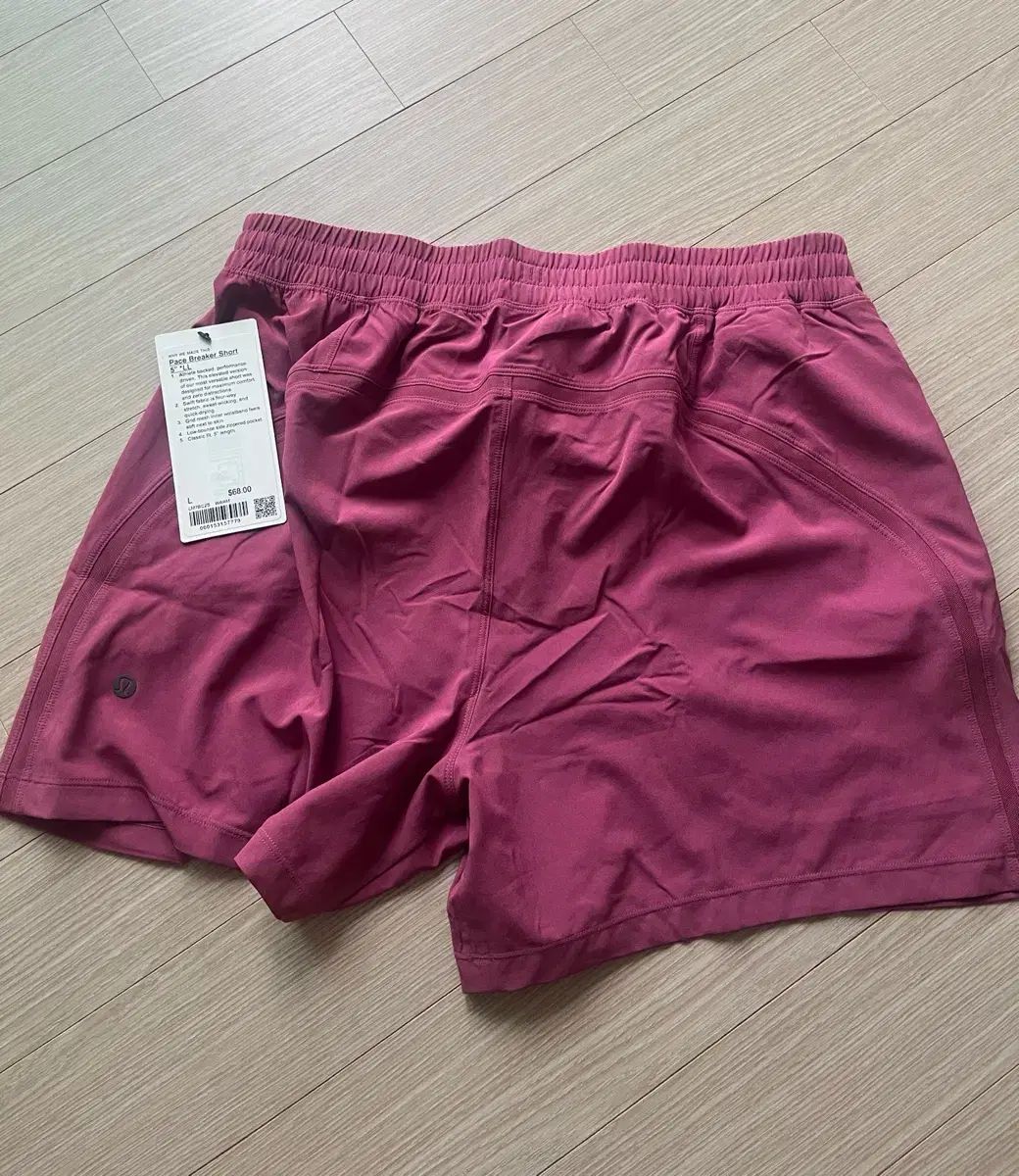 ルルレモン フェイス ブレーカー ショートパンツ 5 インチ L