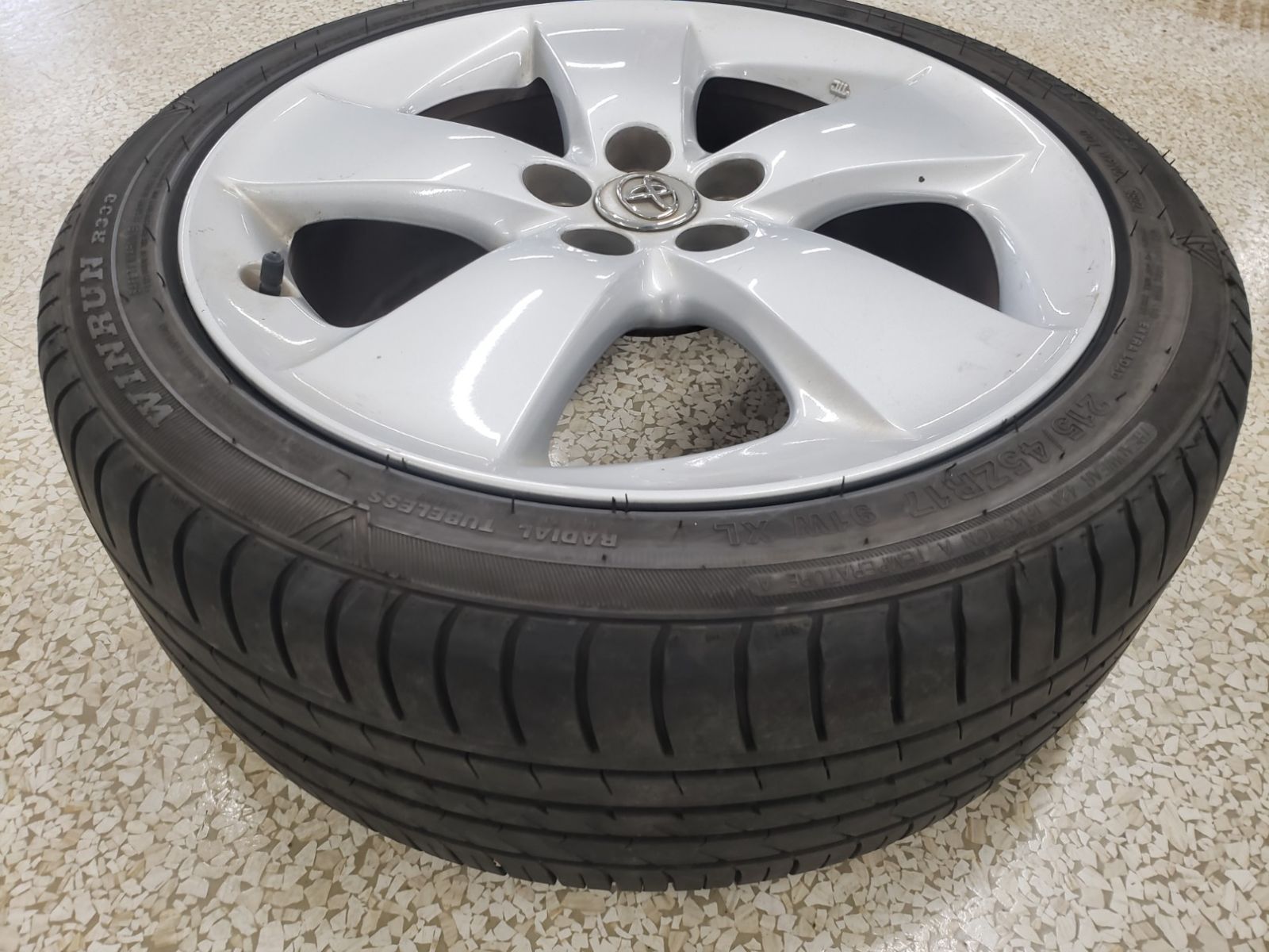 ◎傷少美品 ZVW30 トヨタ プリウス G ツーリング 純正 17in 7j +50 