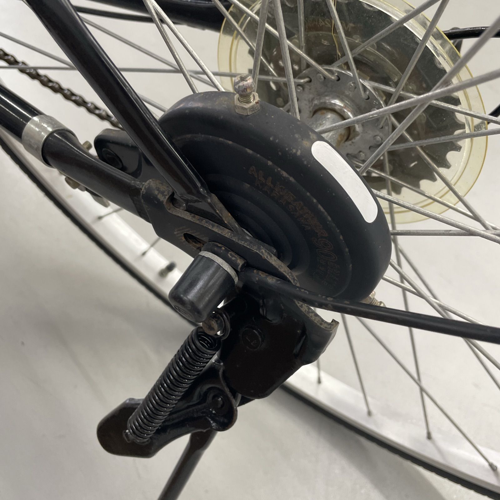 R519 ☀️軽快自転車☆ CADALORA ☆ 27インチ ☆6段変速☆LEDダイナモ