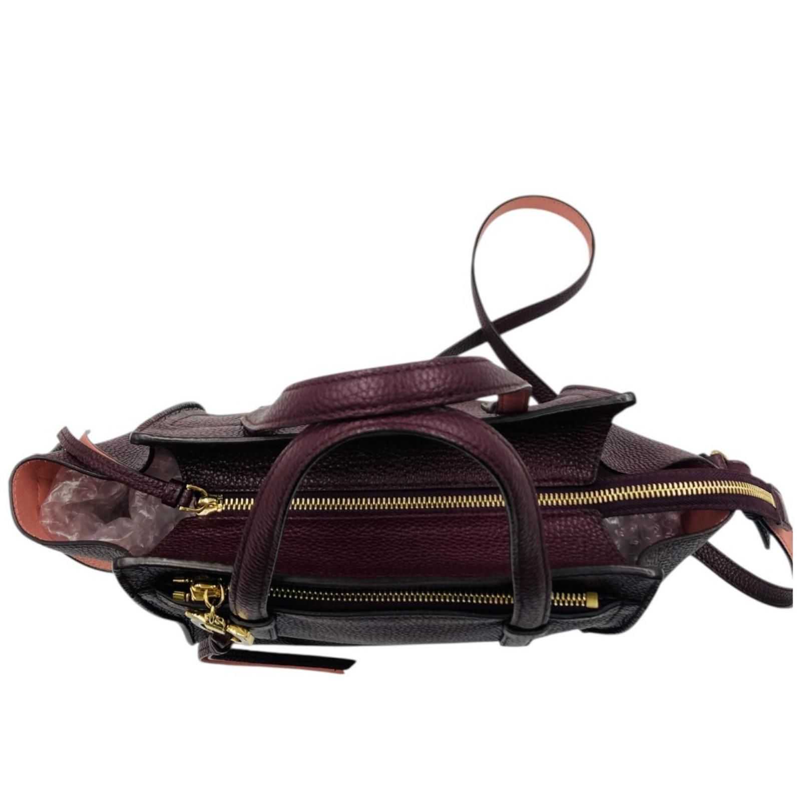 Salvatore Ferragamo サルヴァトーレフェラガモ エイミー ガンチーニ