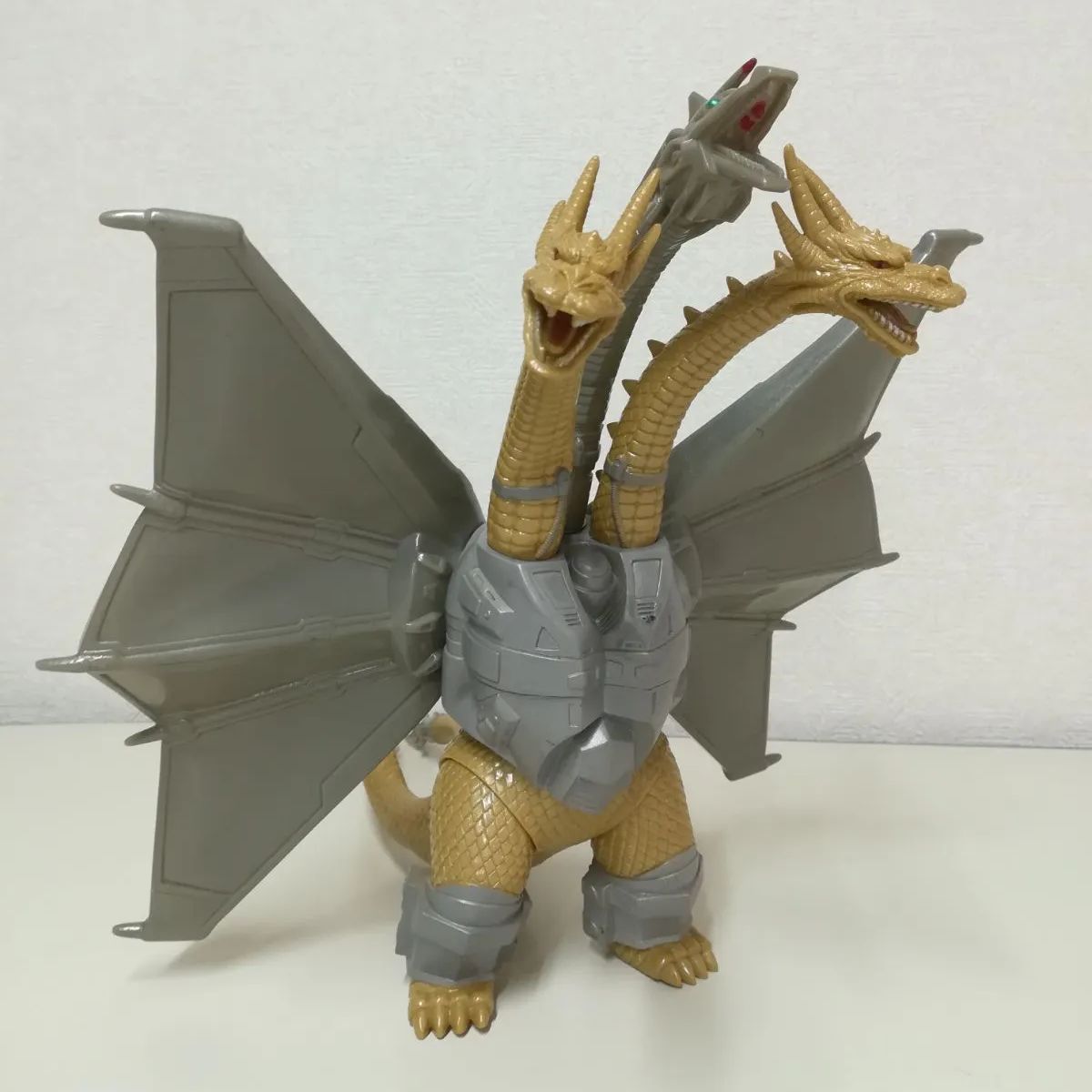 メカキングギドラ ソフビ BANDAI JAPAN 1991 東宝・東宝映画 中古 送料 メカキングギドラ ソフビ BANDAI JAPAN 1991 東宝・東宝映画 中古 送料