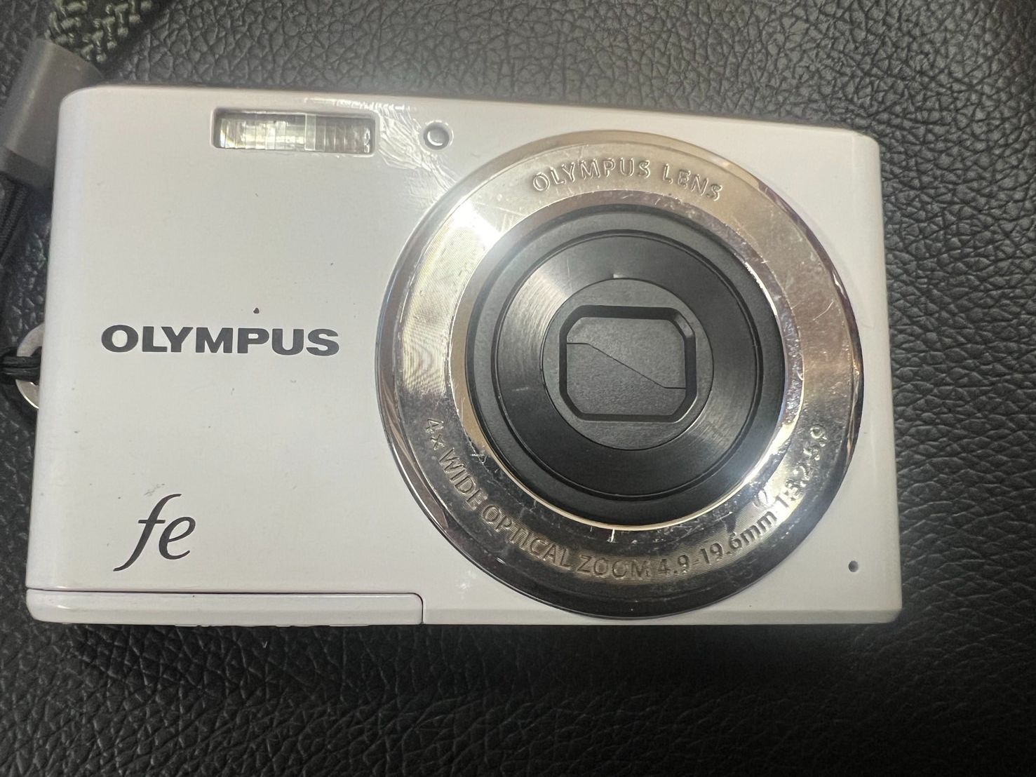OLYMPUS FE-4050 ホワイト 12MP 4xズーム - メルカリ