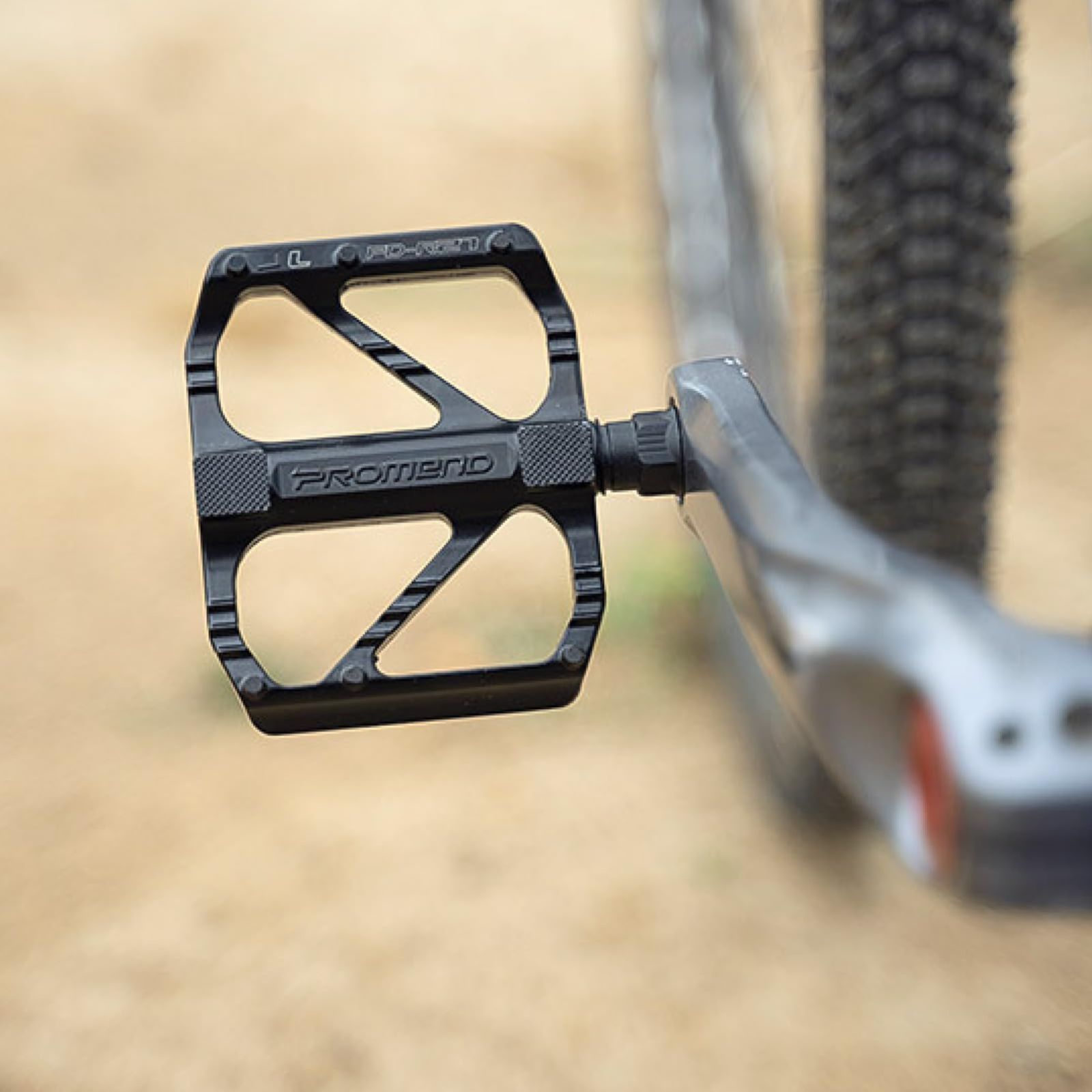 ペダルが付いている折るアルミ合金のスクーター